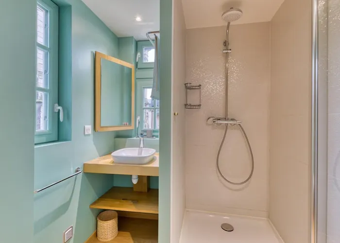 Les Loges Saint Eloi Somptueux F4 Pour 7 Personnes Rouen